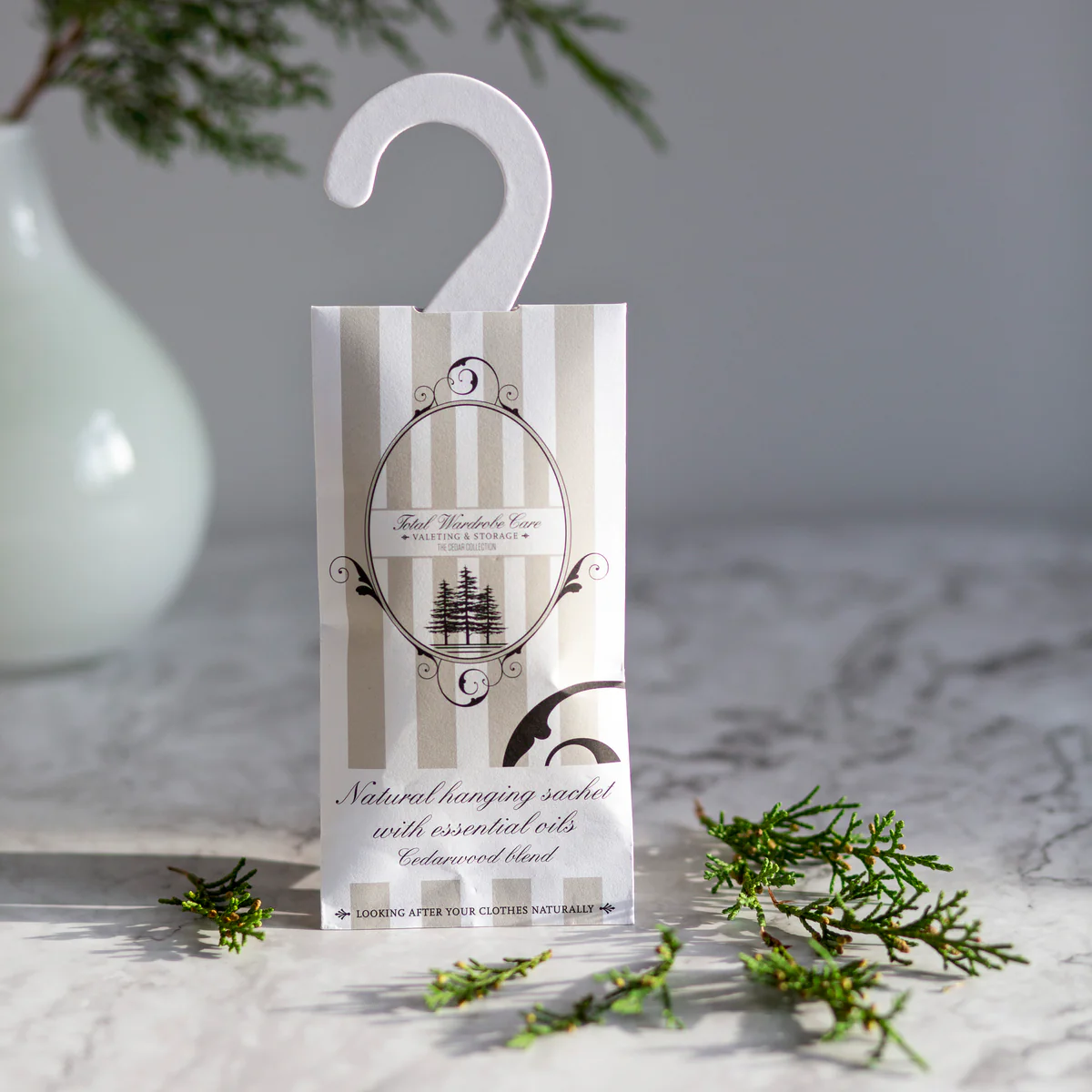 Scented Hanging Sachet | Cedarwood – Kitty & Gus