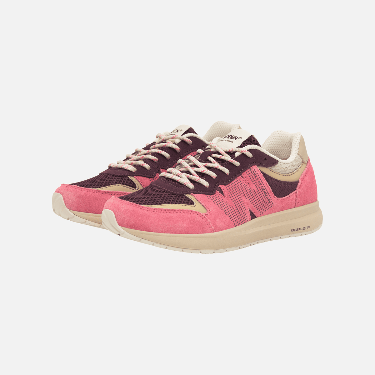 Woden Rigmor Open Mesh Raspberry pair front three-quarter view